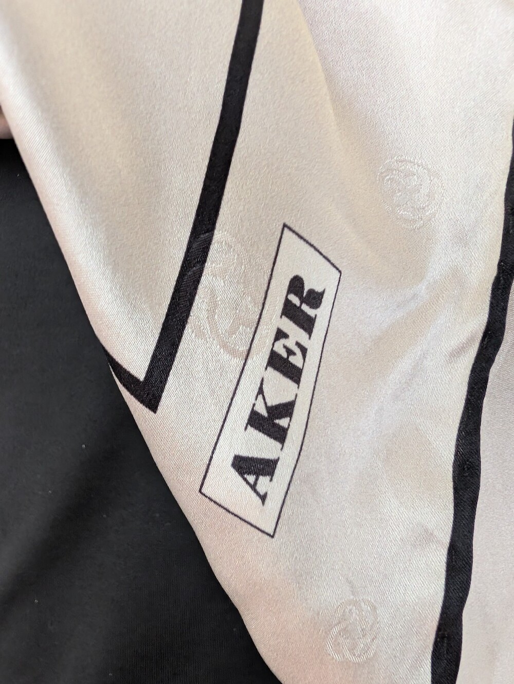 Large Silk Aker Scarf In Silver & Black . Very Chic! - Picture 7 of 11